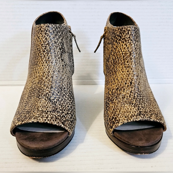 Cole Haan Ripley Sandstone Snake print Wedge Sandal - Picture 5 of 12